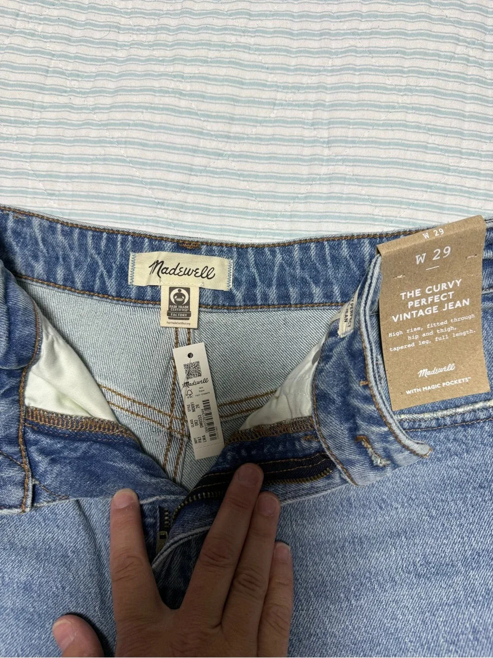 Madewell- The Curvy Perfect Vintage Jean 29